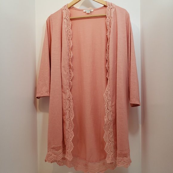 S-L Simply Noelle Cover-up, shrug or robe! - Picture 2 of 4